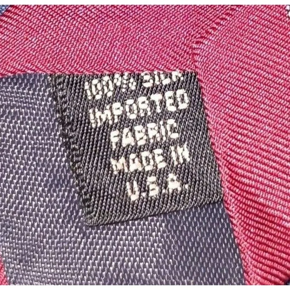 Vintage Dave The Cat Necktie Acoustic Guitar Tie Maroon Burgundy 100% Silk USA